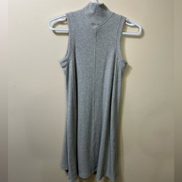 Lululemon Gone for the Week Dress - Picture 8 of 9